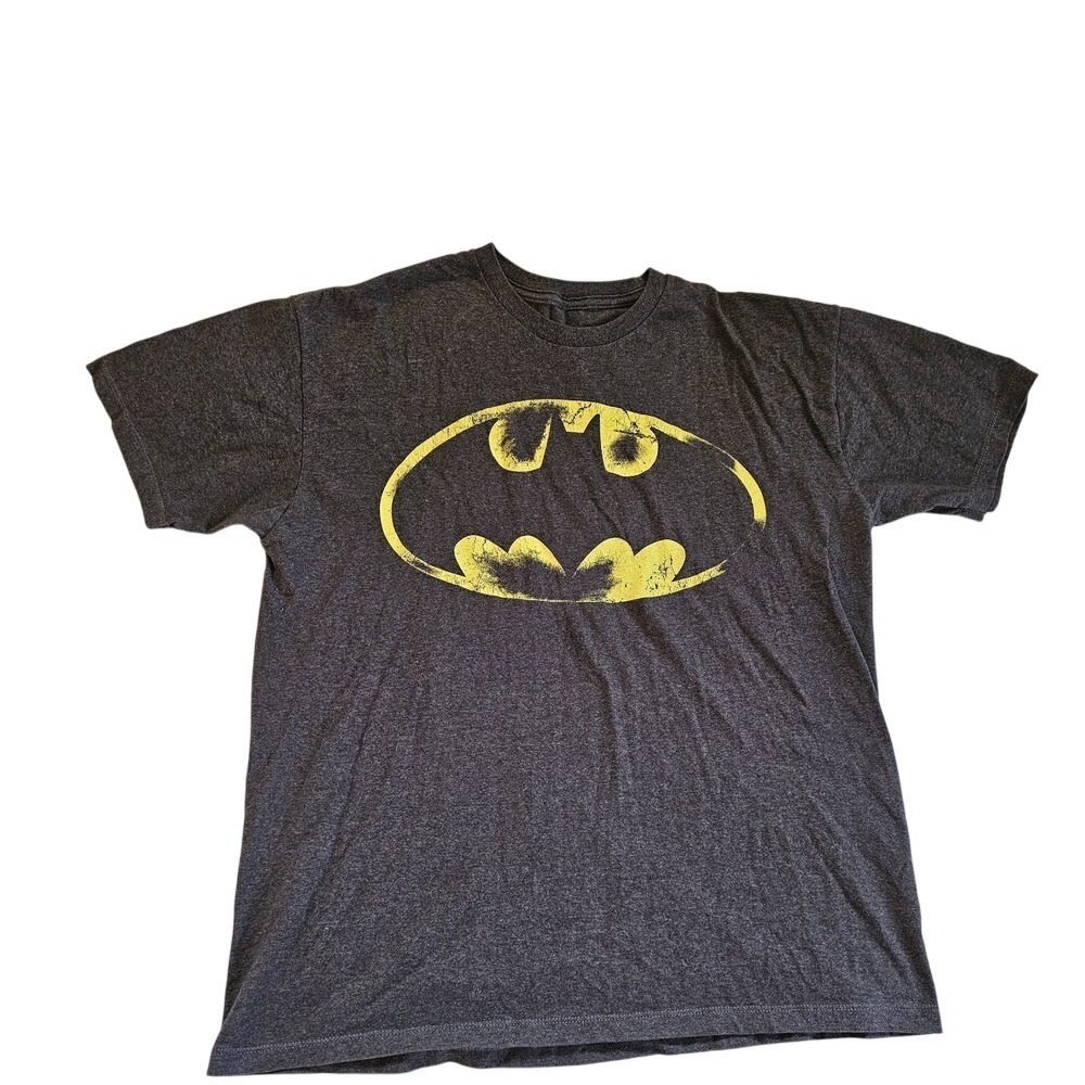 Batman Graphic T-Shirt Distressed Logo Crew Neck Short Sleeve Tee‎ Size XL